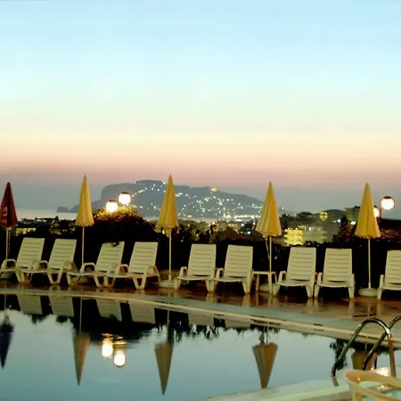 Resort Akropol 4*